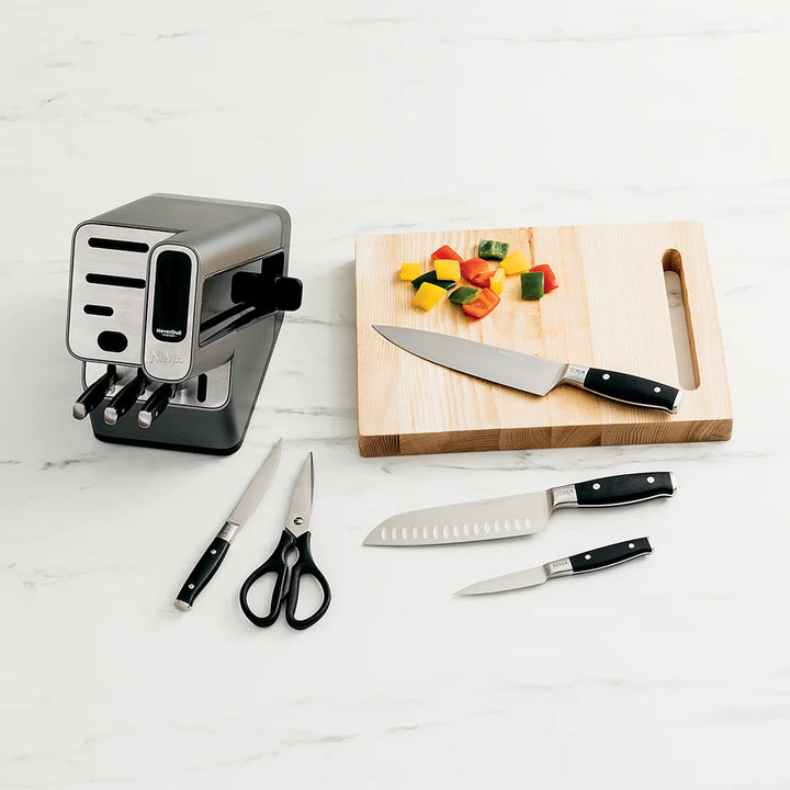  Ninja K30020 Foodi NeverDull System 8-Inch Chef Knife, Premium,  German Stainless Steel, Black : Everything Else